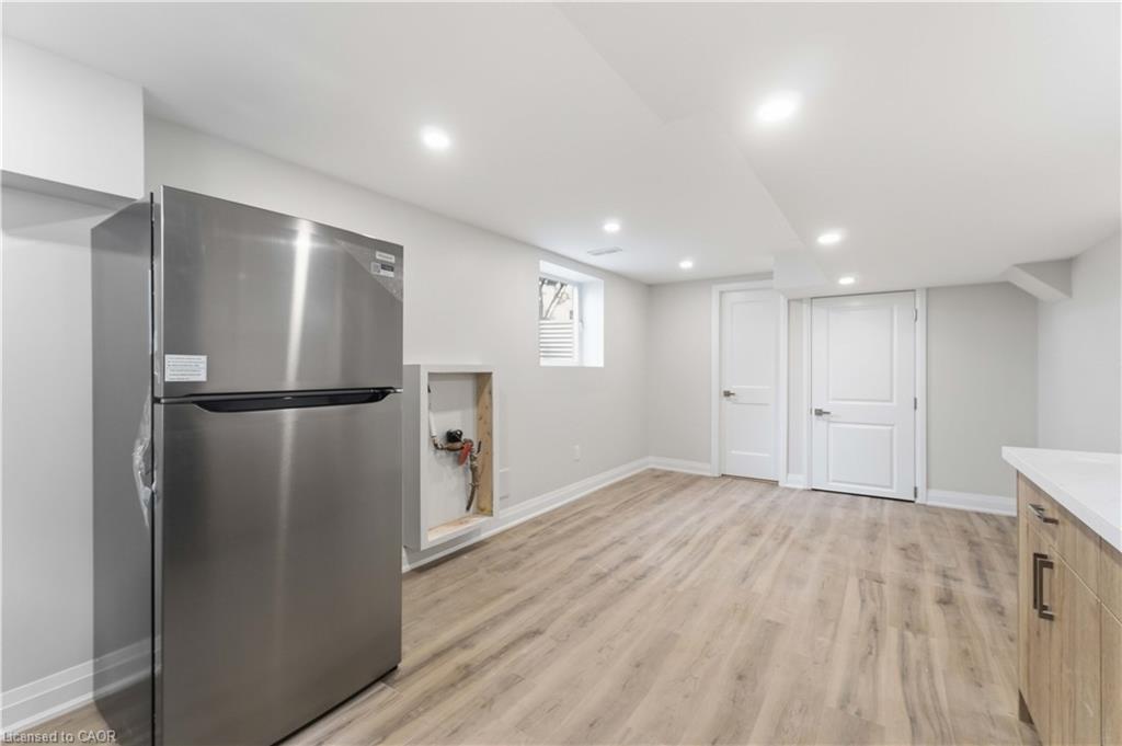 Unit 3 - 124 Mcelroy Road E, Hamilton 5
