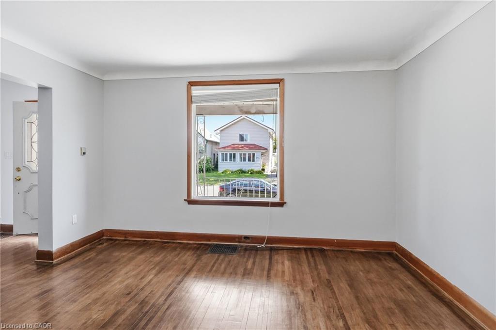Unit Front - 53 Albert Street, Welland 4