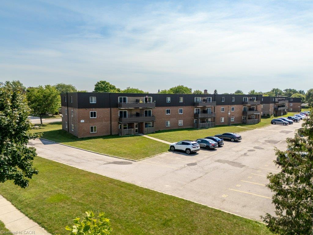 Unit 205 - 390 Admiral Drive, London 3