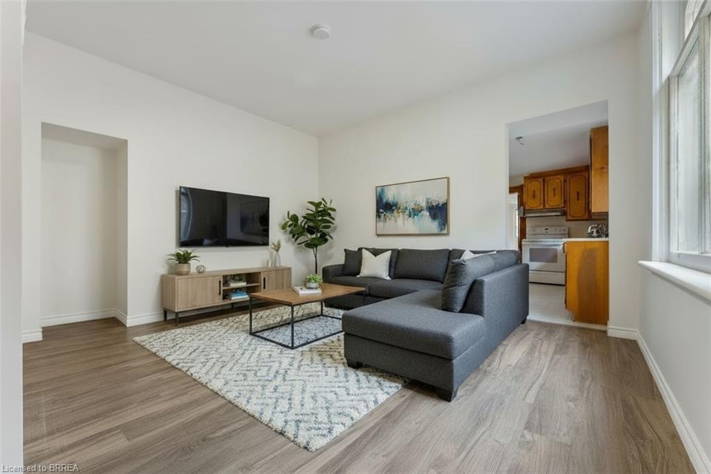 Unit LOWER - 150 Elgin Street, Brantford 3