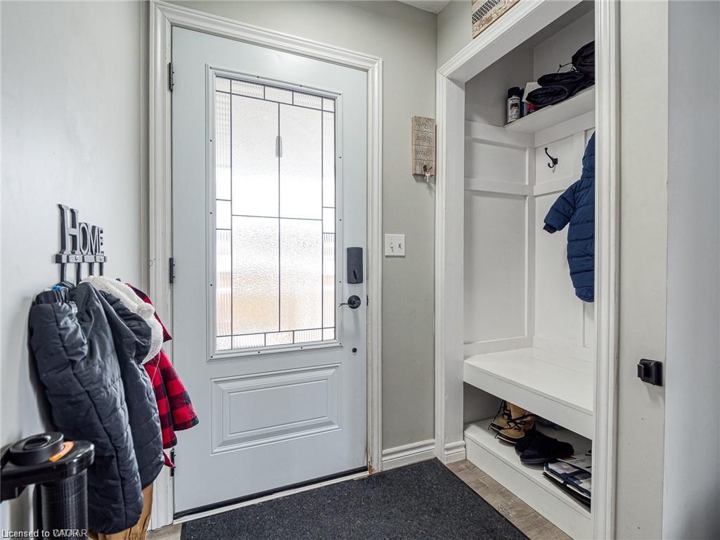 Unit main - 819 John Street, Woodstock 1