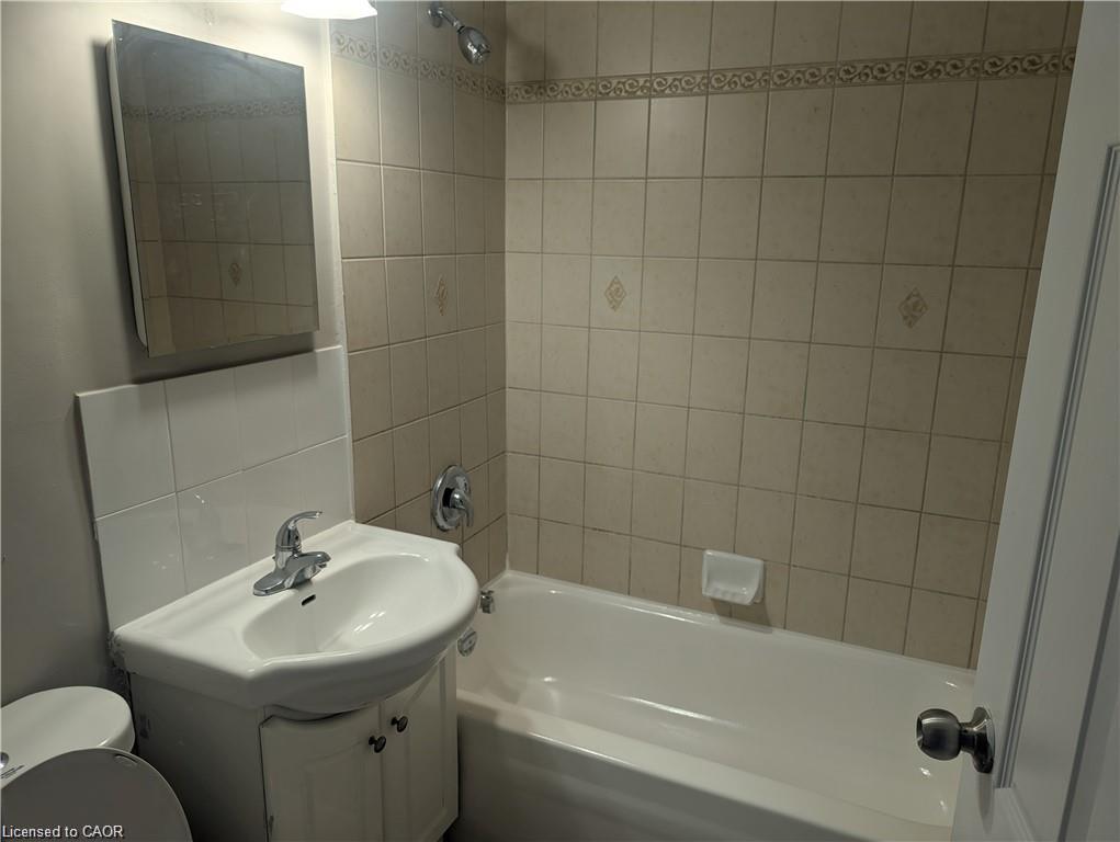 Unit 639 D - 468 Ottawa Street, Hamilton 3