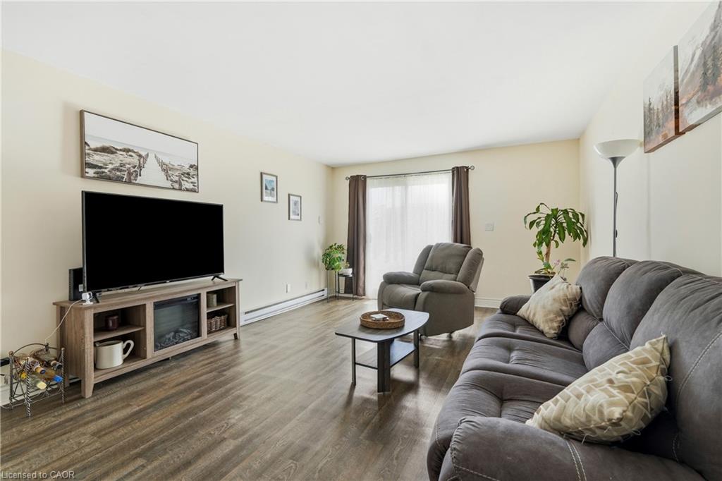Unit 4 - 8646 Willoughby Drive, Niagara Falls 4