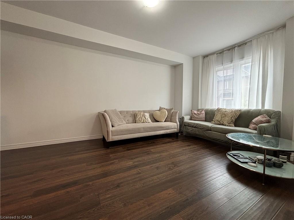 11 Birot Lane, Ancaster 5