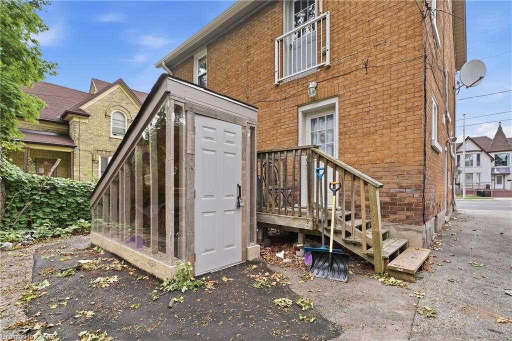 Unit Basement - 195 Victoria Street N, Kitchener 2