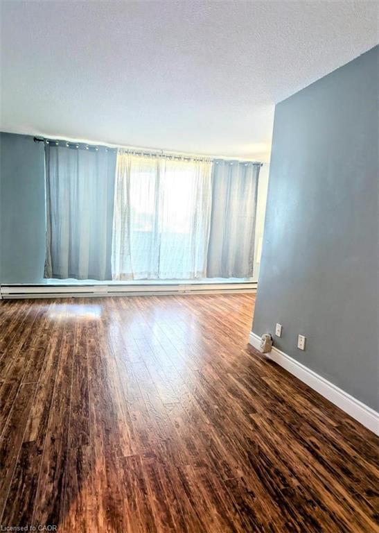 Unit 112 - 1105 Jalna Boulevard, London 4