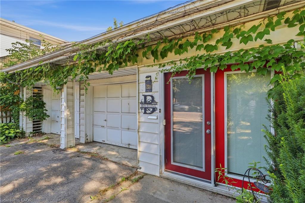 356 Thompson Road, London 3
