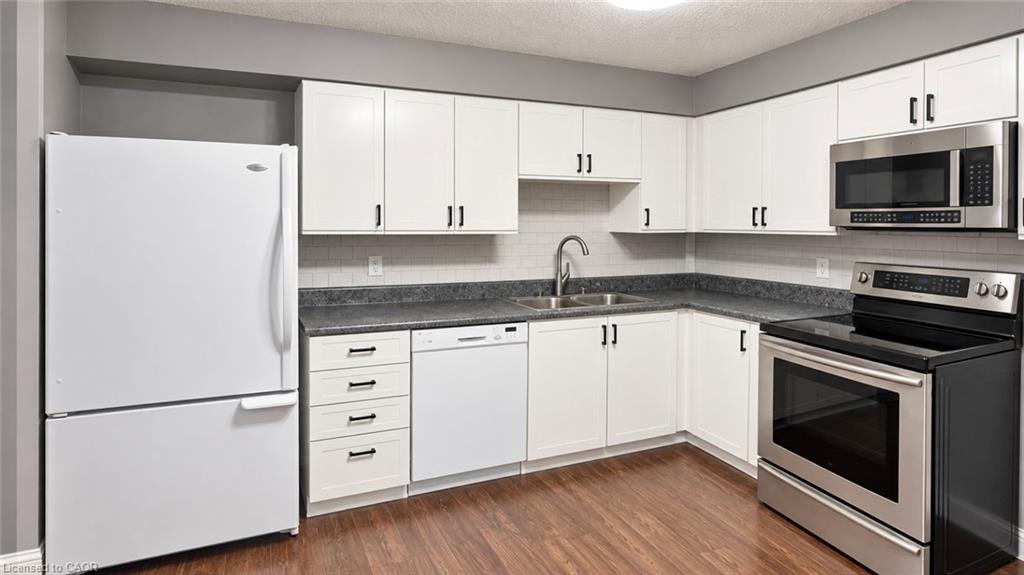 Unit 302 - 55 Green Valley Drive, Kitchener 4