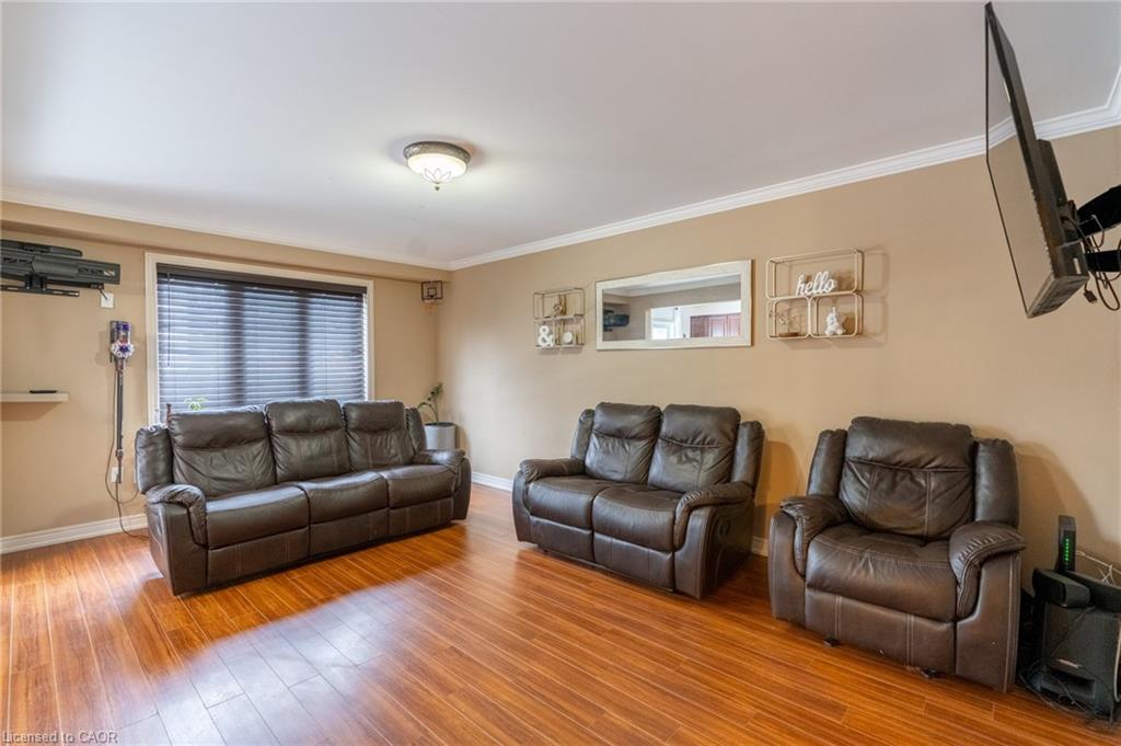 48 South Street N, Thorold 4