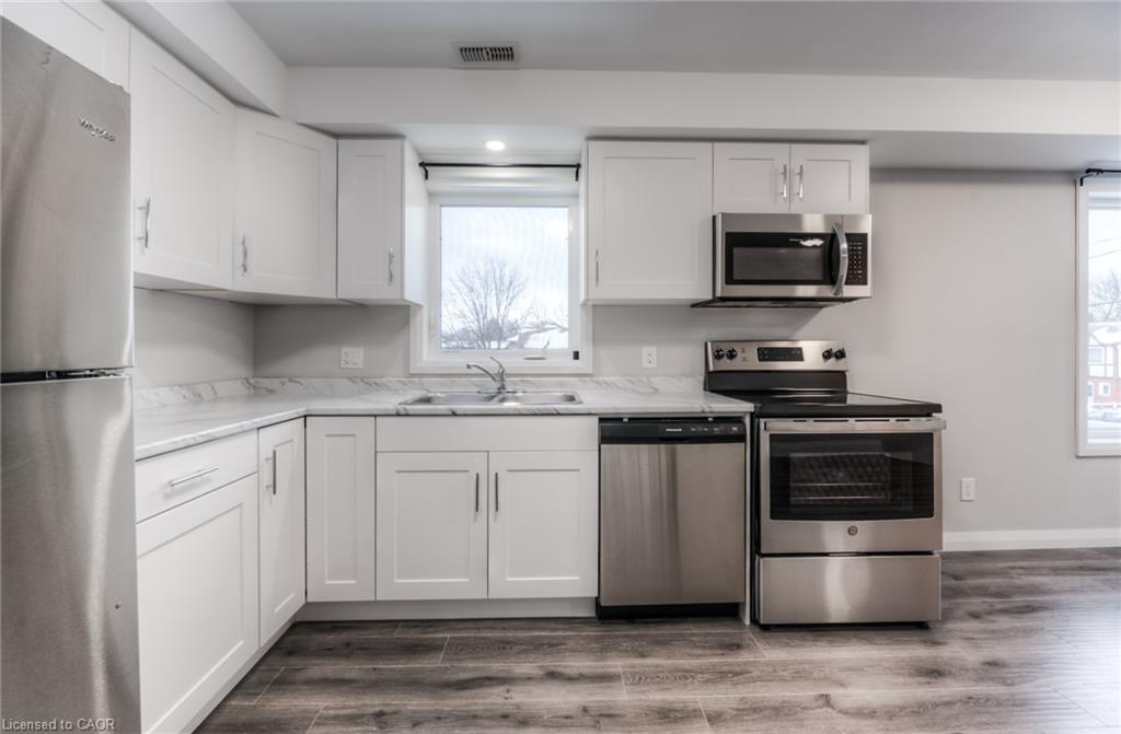 Unit A - 47 Heiman Street, Kitchener 5
