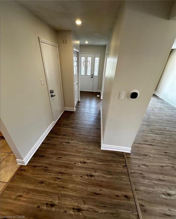 Unit Upper - 535 Appledale Crescent, Waterloo 2