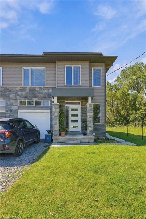 Unit 4 - 46 Pietz Avenue, Welland 2
