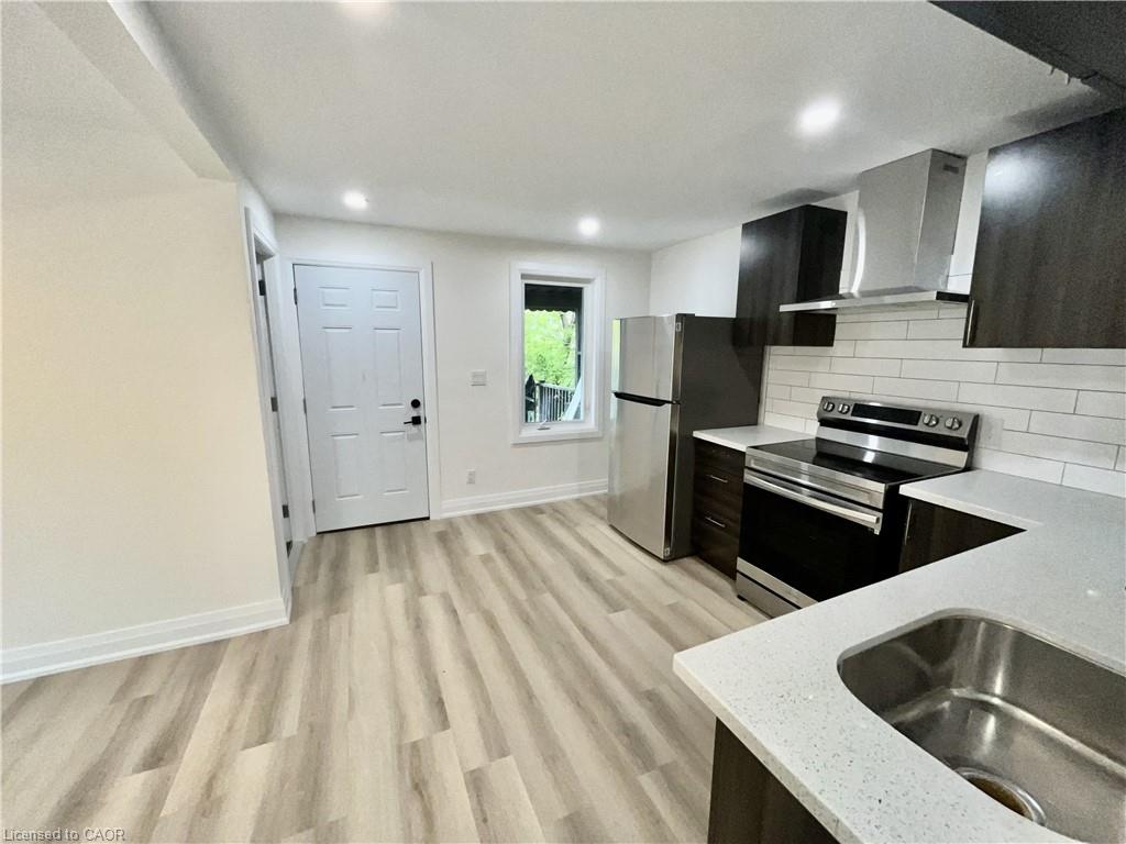 Unit Upper - 289 Fairfield Avenue, Hamilton 3