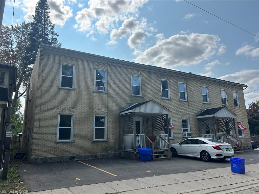 Unit 8 - 206-212 Queenston Road, Cambridge 1