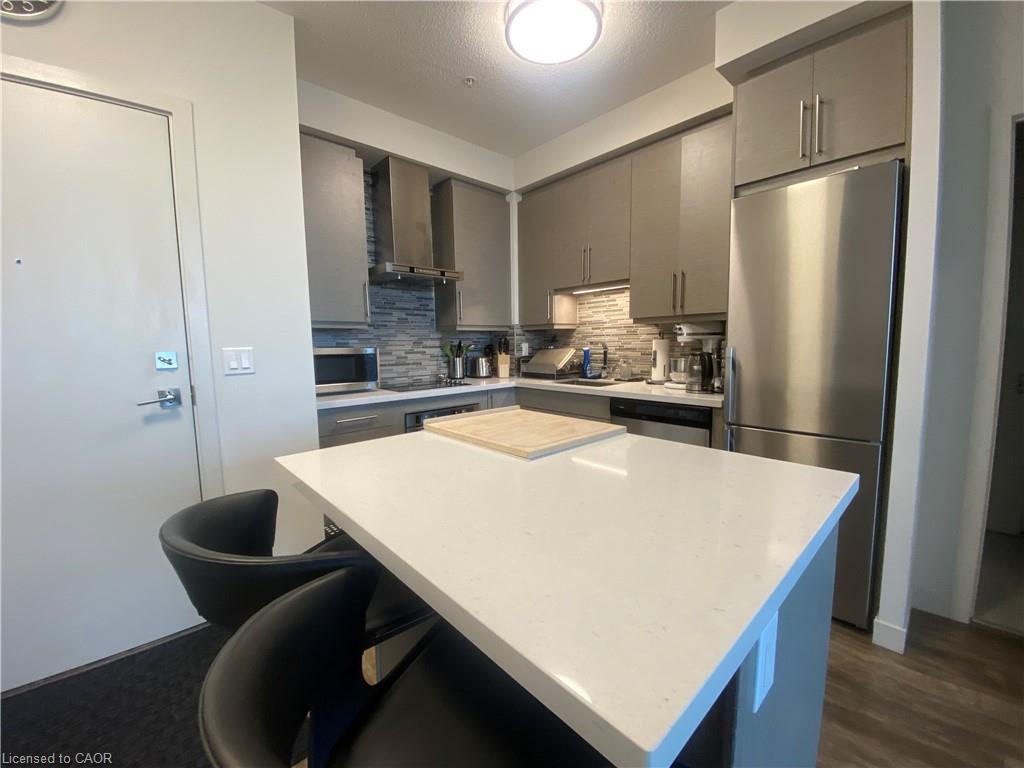 Unit 901 - 2081 Fairview Street, Burlington 3