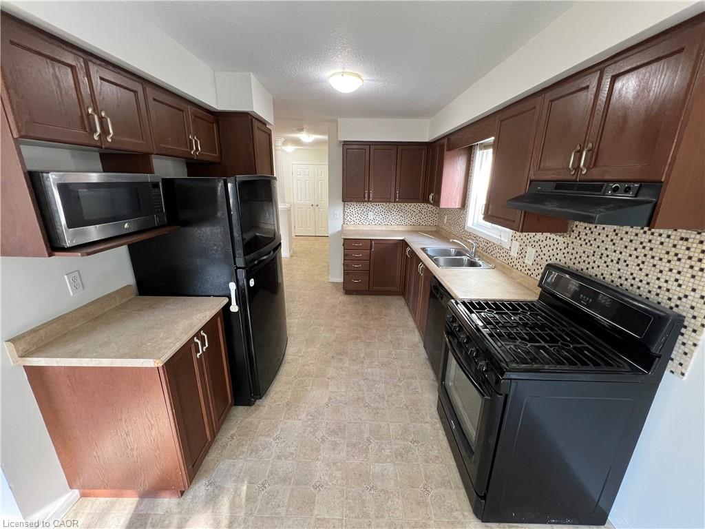 Unit MAIN - 14 Iron Gate Street, Kitchener 5