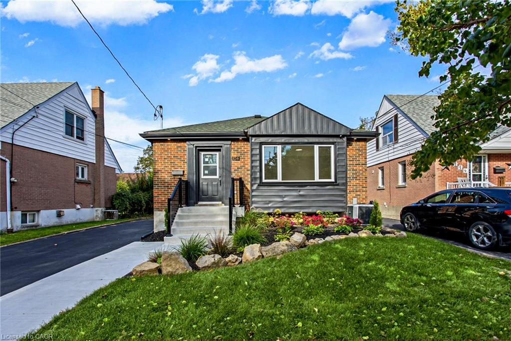 Unit Lower - 156 East 36th Street, Hamilton 2