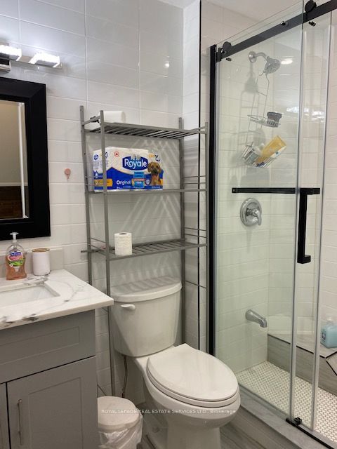 Unit 203 - 206 Carlton Street, Toronto 3