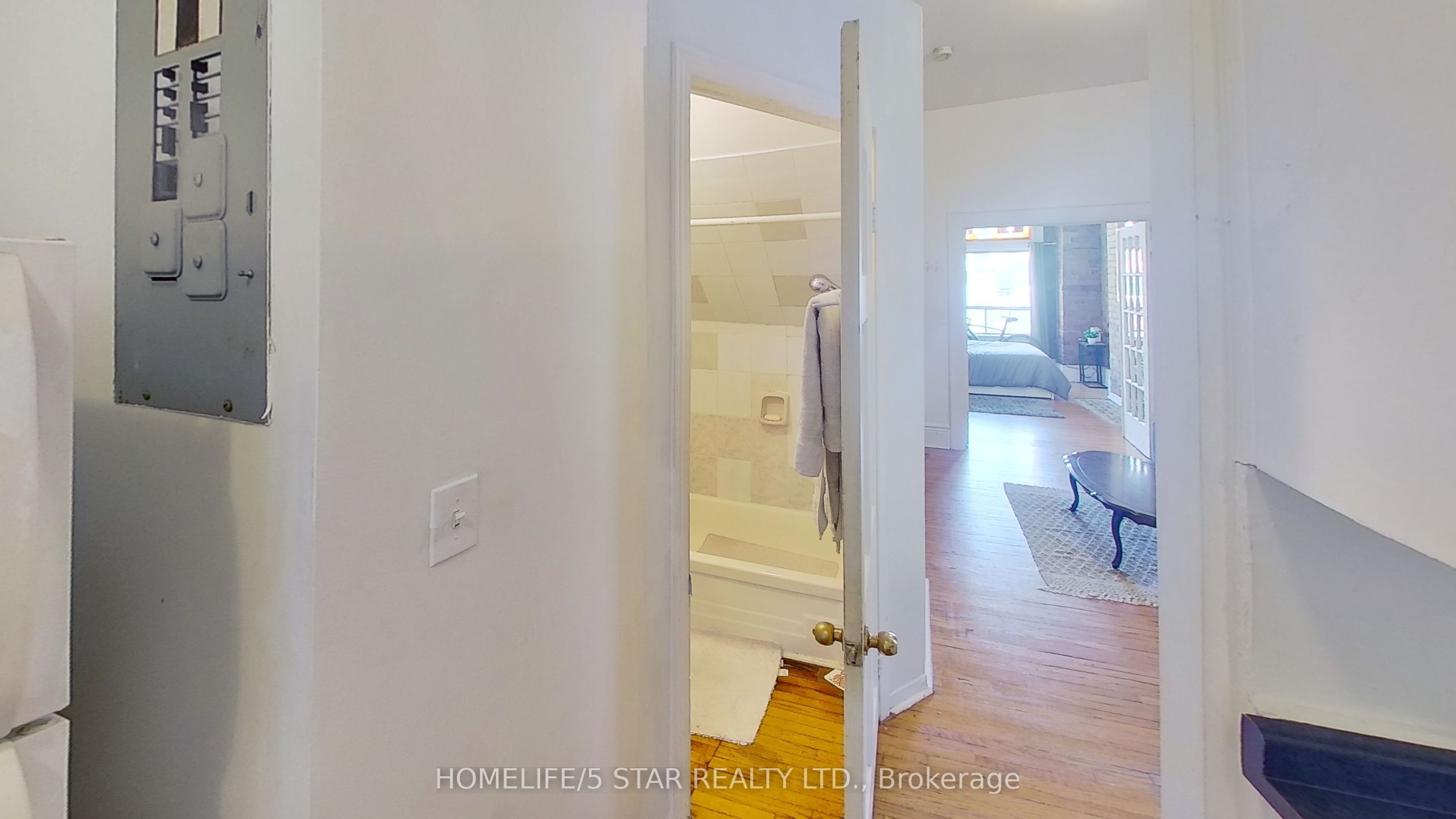 Unit Apt 1 - 97 Wolseley Street, Toronto 5