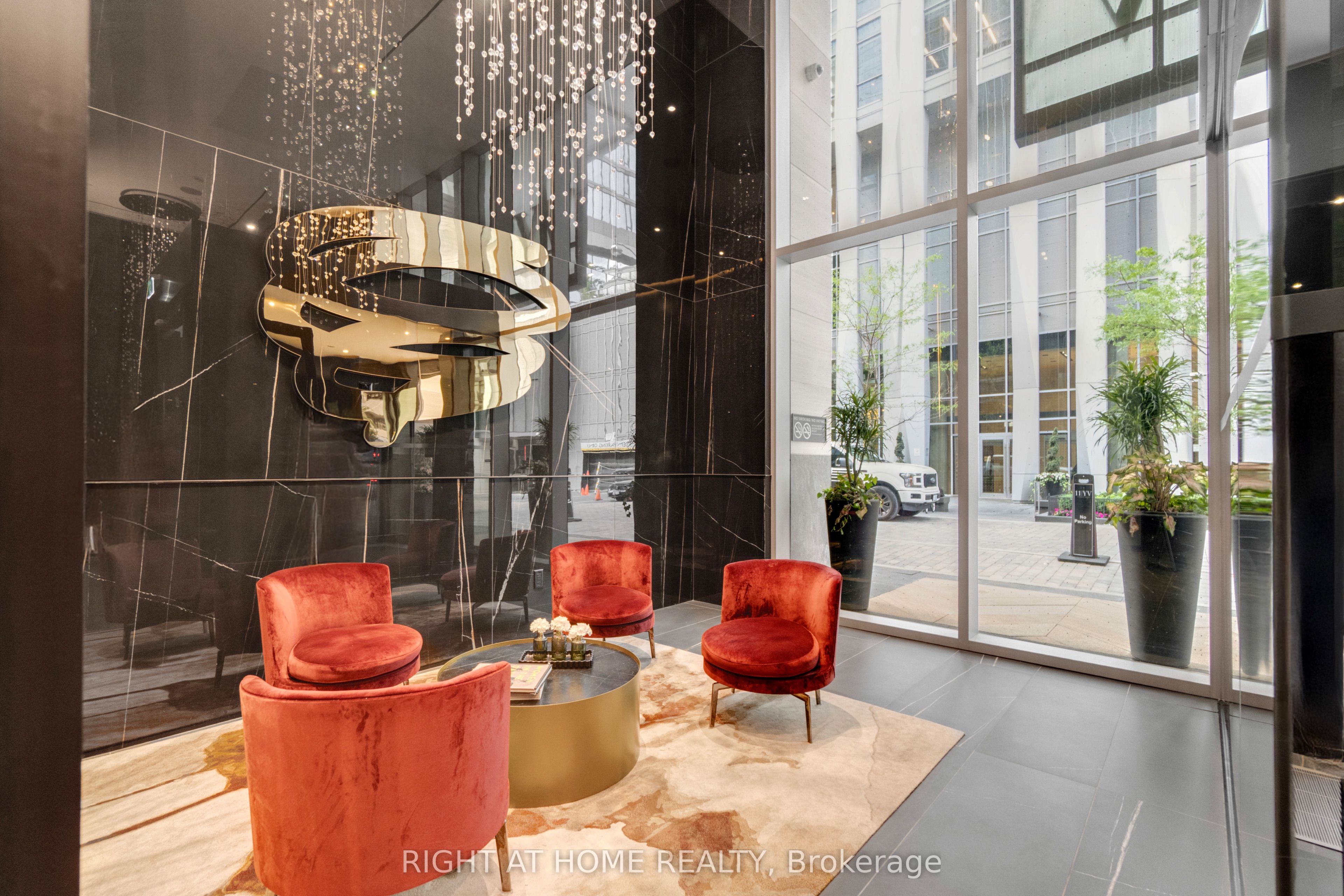 Unit 2113 - 11 Yorkville Avenue, Toronto 4