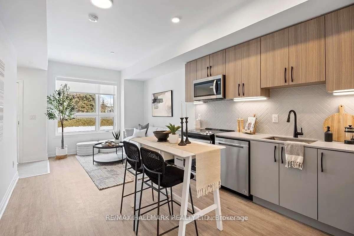 Unit 15 - 15 Brenthall Avenue, North York 3