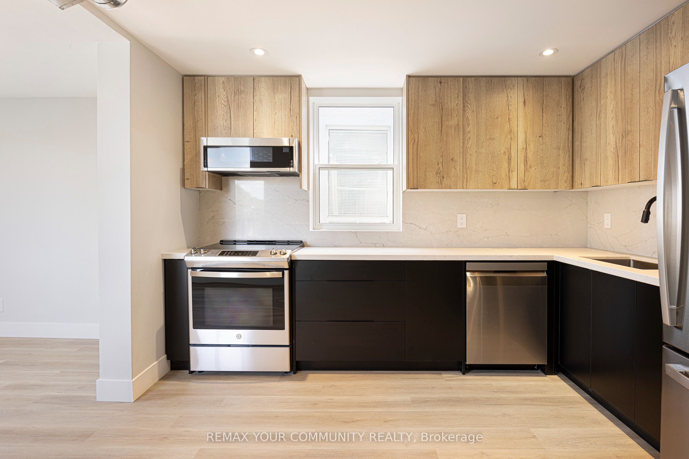 Unit 3 - 1146 College Street, Toronto 5