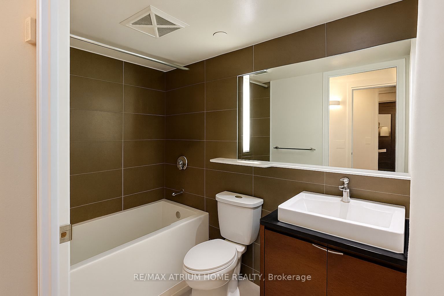 Unit 320 - 72 Esther Shiner Boulevard, North York 5