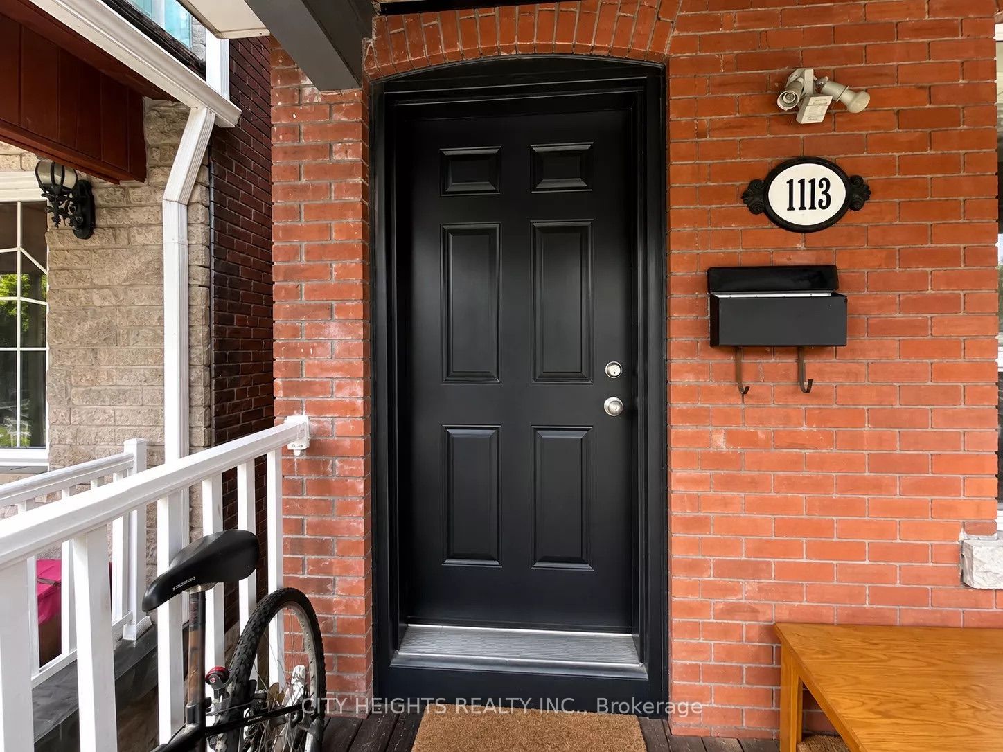Unit 4 - 1113 Davenport Road, Toronto 2