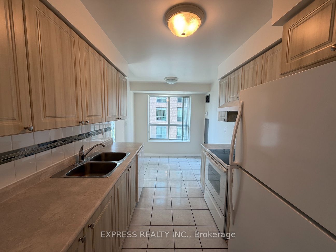 Unit 715 - 39 Pemberton Avenue, North York 2