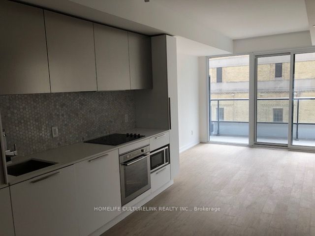 Unit 708 - 85 Wood Street, Toronto 4