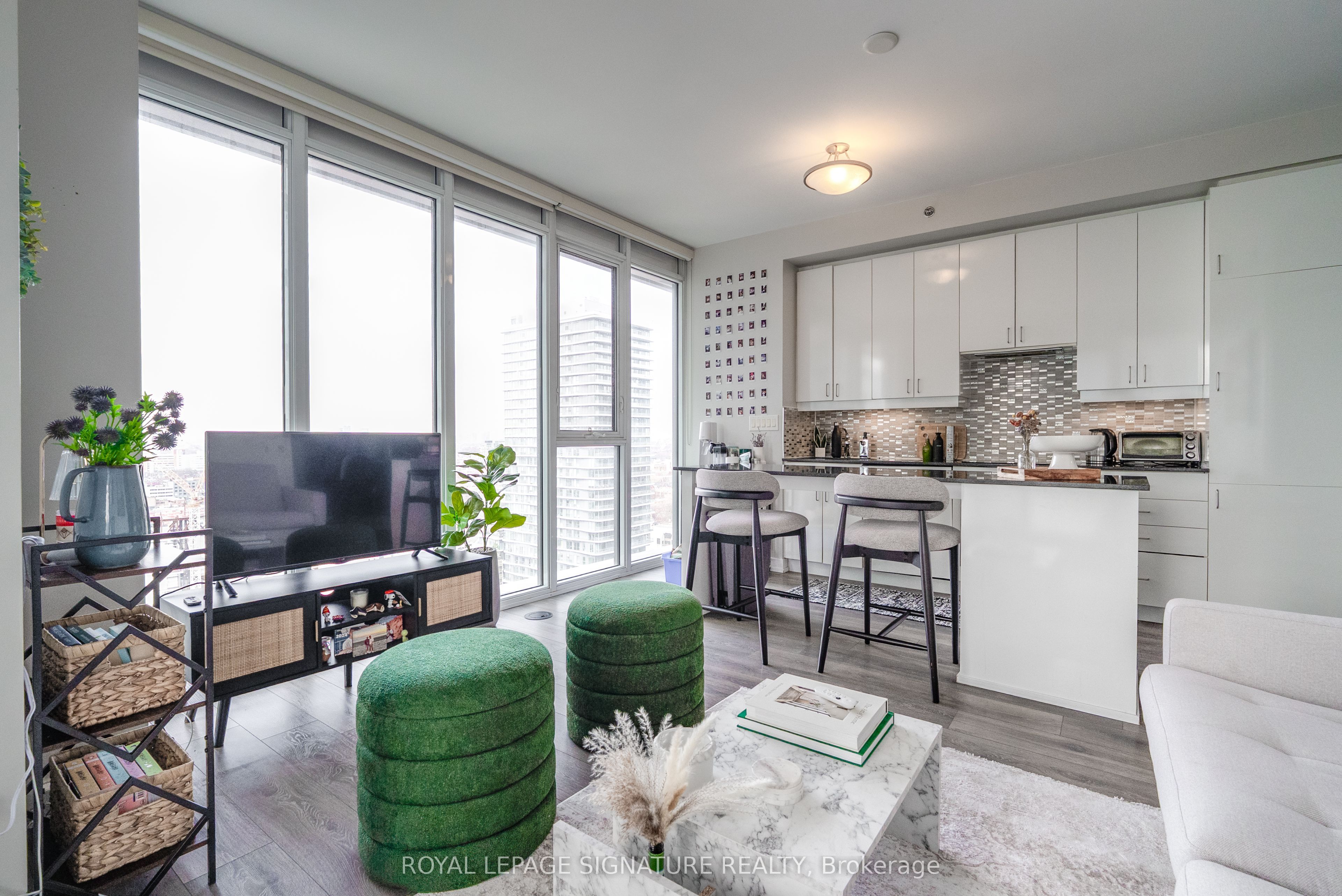 Unit 2503 - 426 University Avenue, Toronto 3