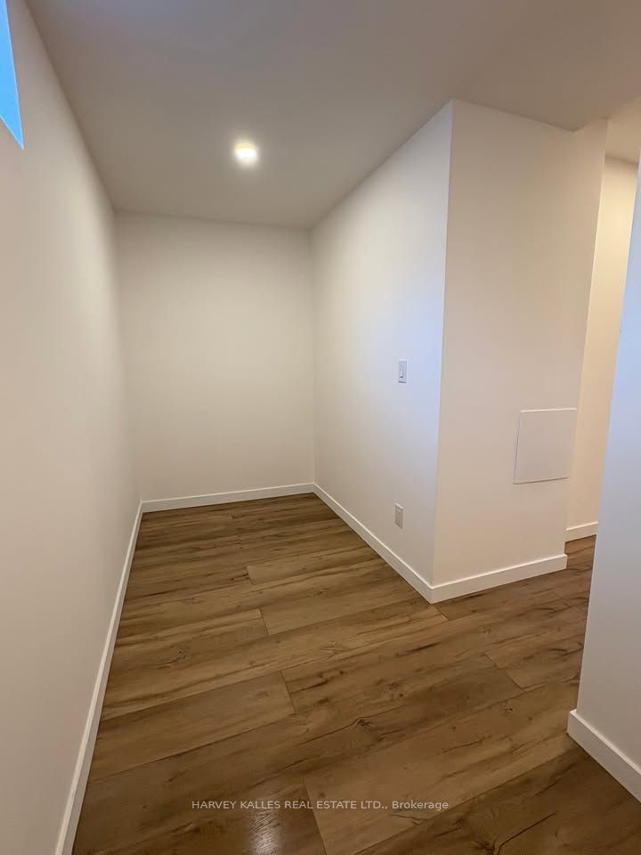 Unit Lower - 557 Crawford Street, Toronto 4