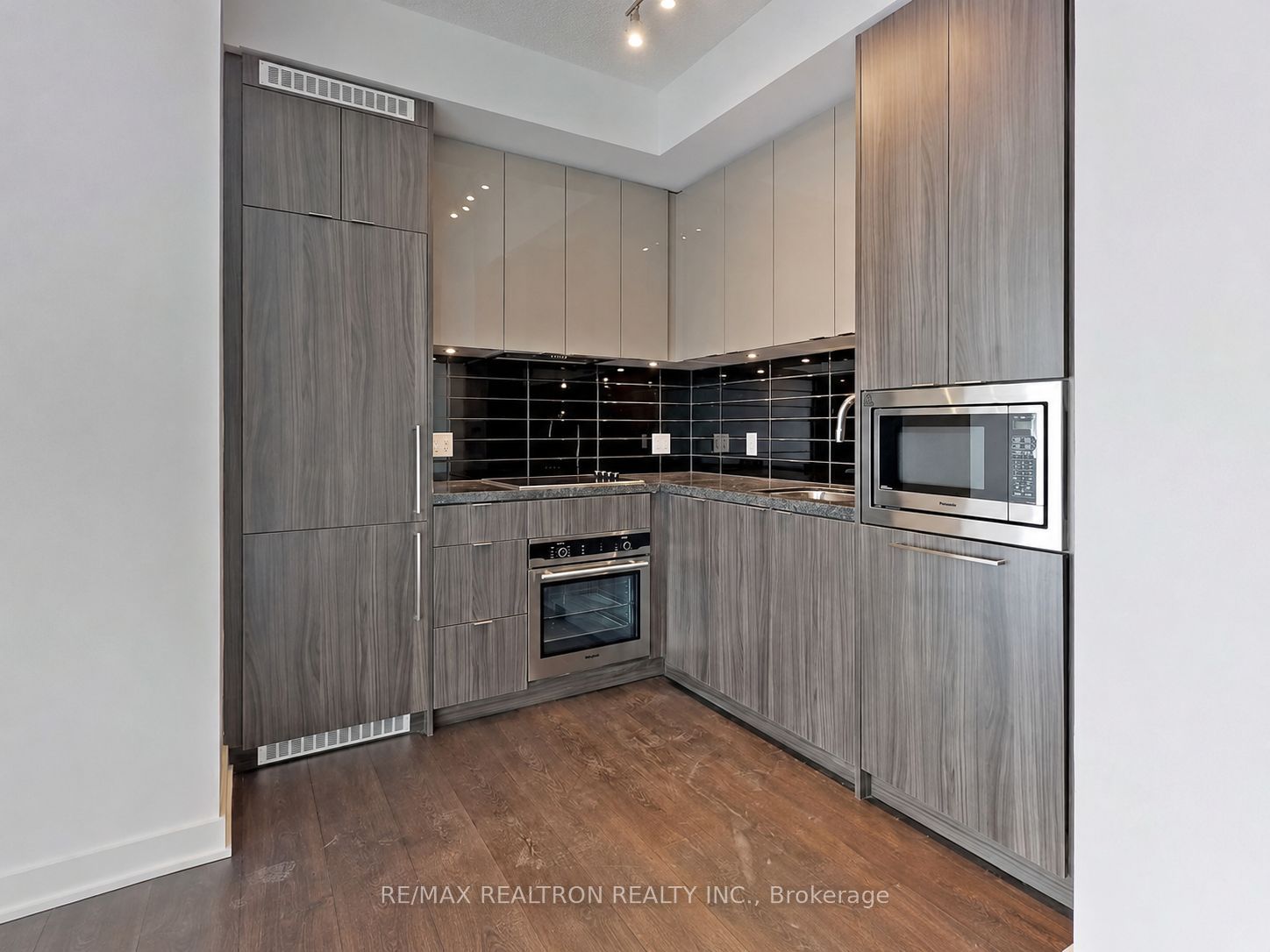 Unit 2711 - 125 Blue Jays Way, Toronto 3