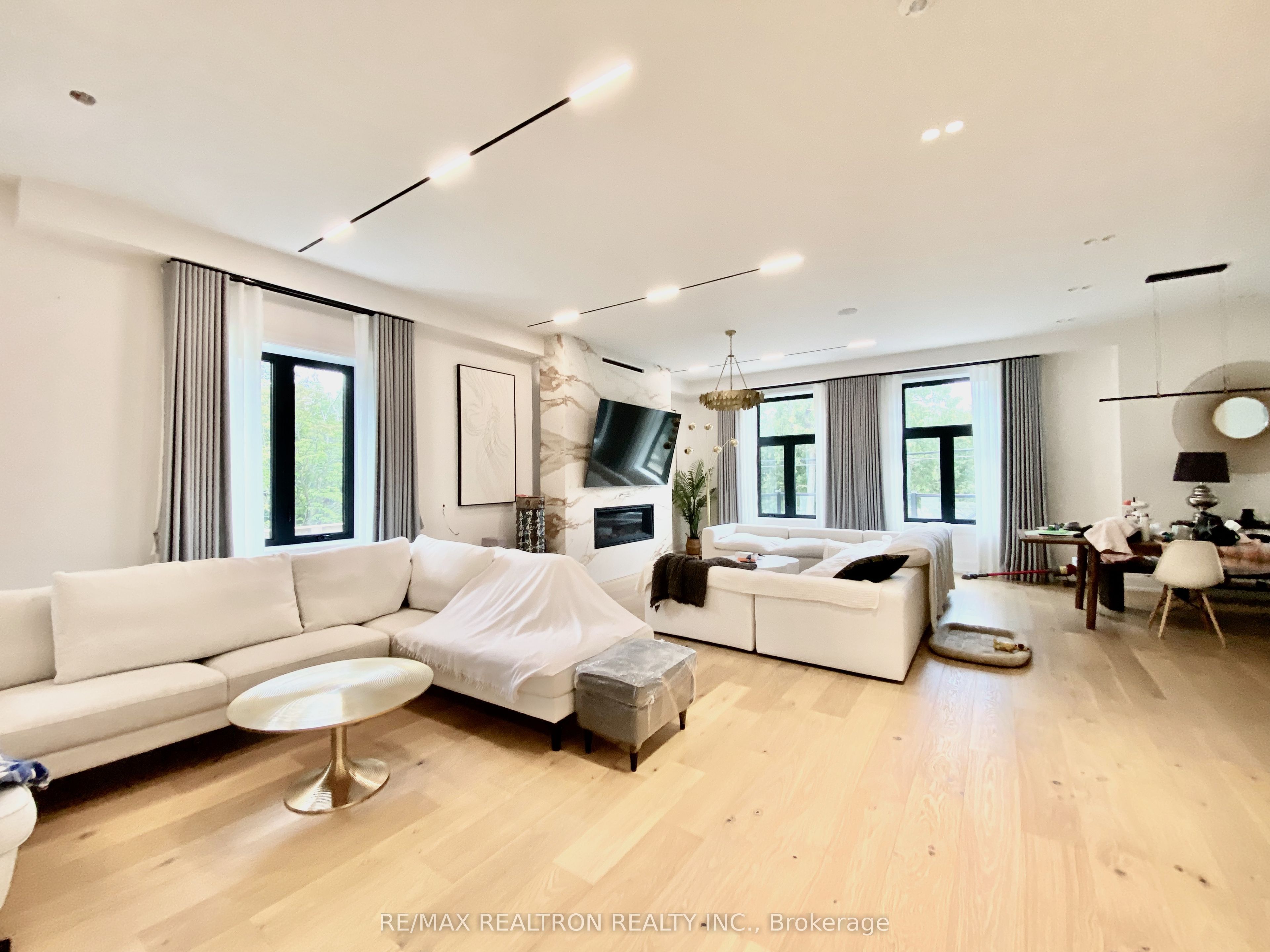 2 North Hills Terrace, North York 3