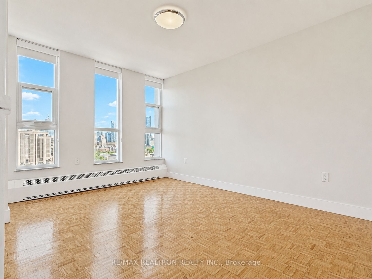 Unit 1410 - 666 Spadina Avenue, Toronto 5