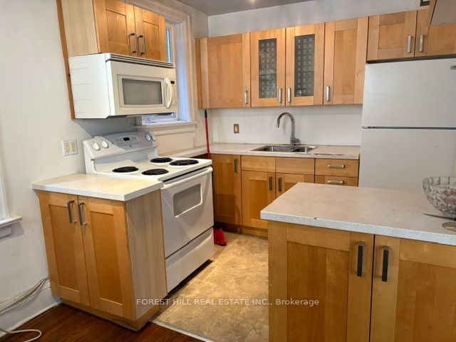 Unit 2 - 398 Spadina Road, Toronto 3