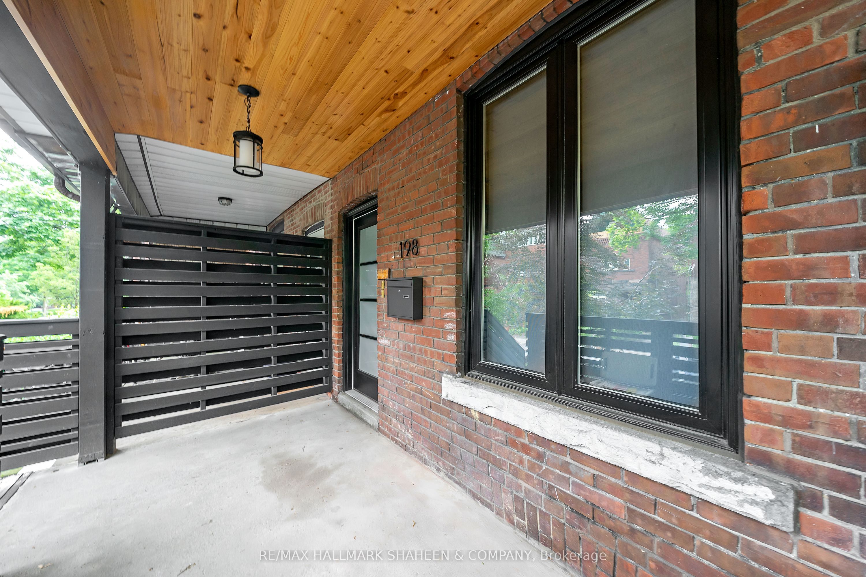 Unit 2nd&3rd - 198 Roxton Road, Toronto 4