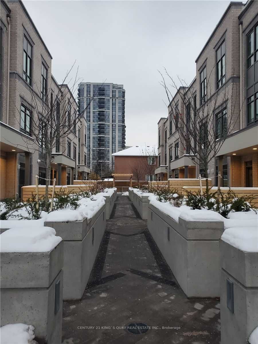 Unit 16 - 52 Holmes Avenue, North York 3