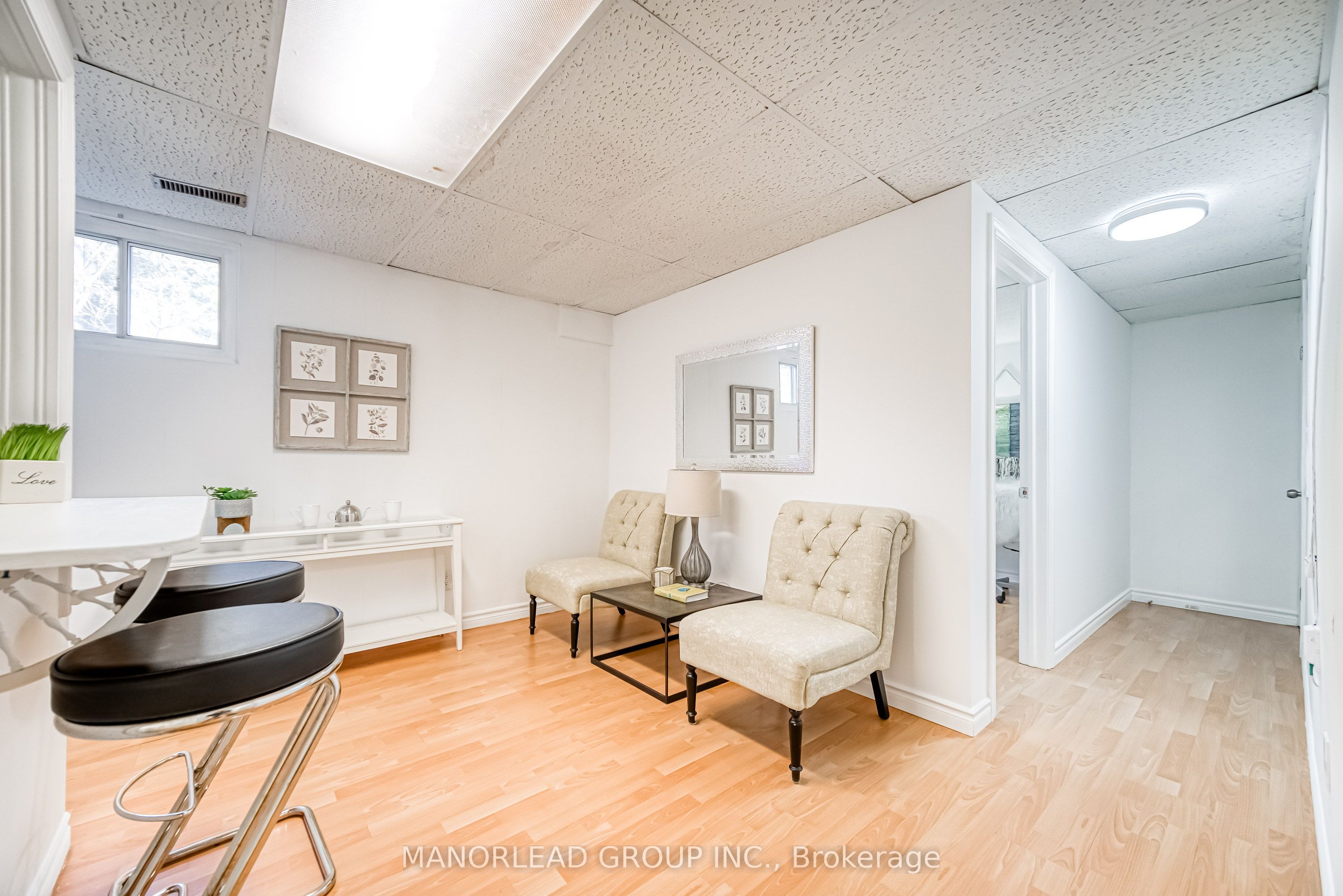 Unit Lower - 28 Kingslake Road, North York 2