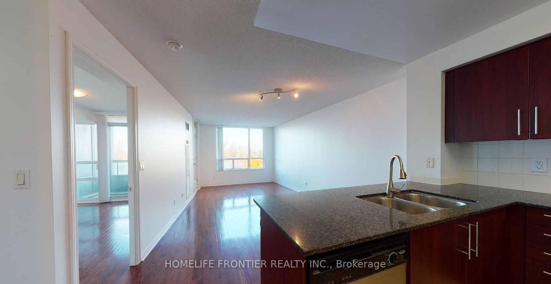 Unit 610 - 503 Beecroft Road, North York 3
