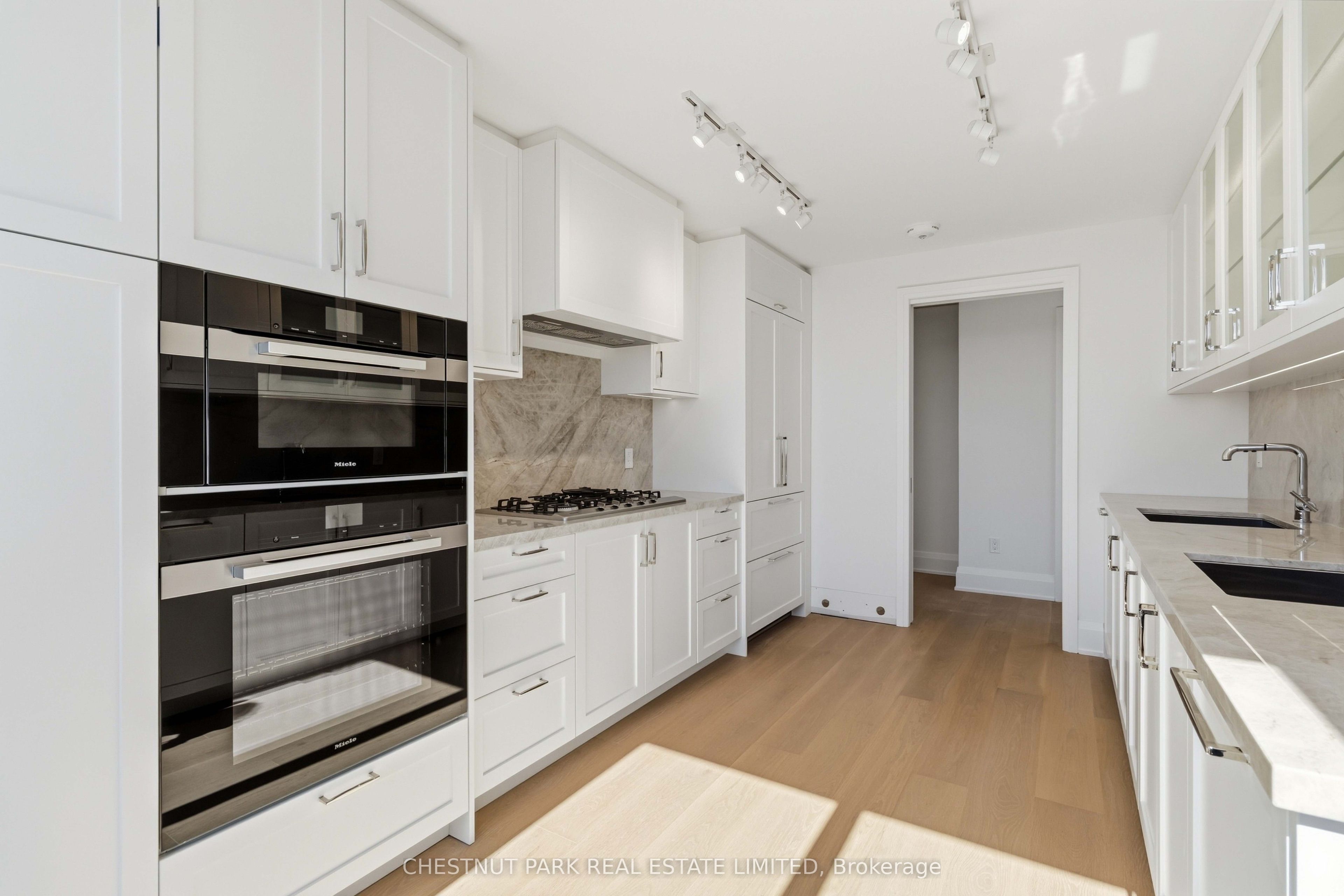 Unit 708 - 505 Glencairn Avenue, North York 4