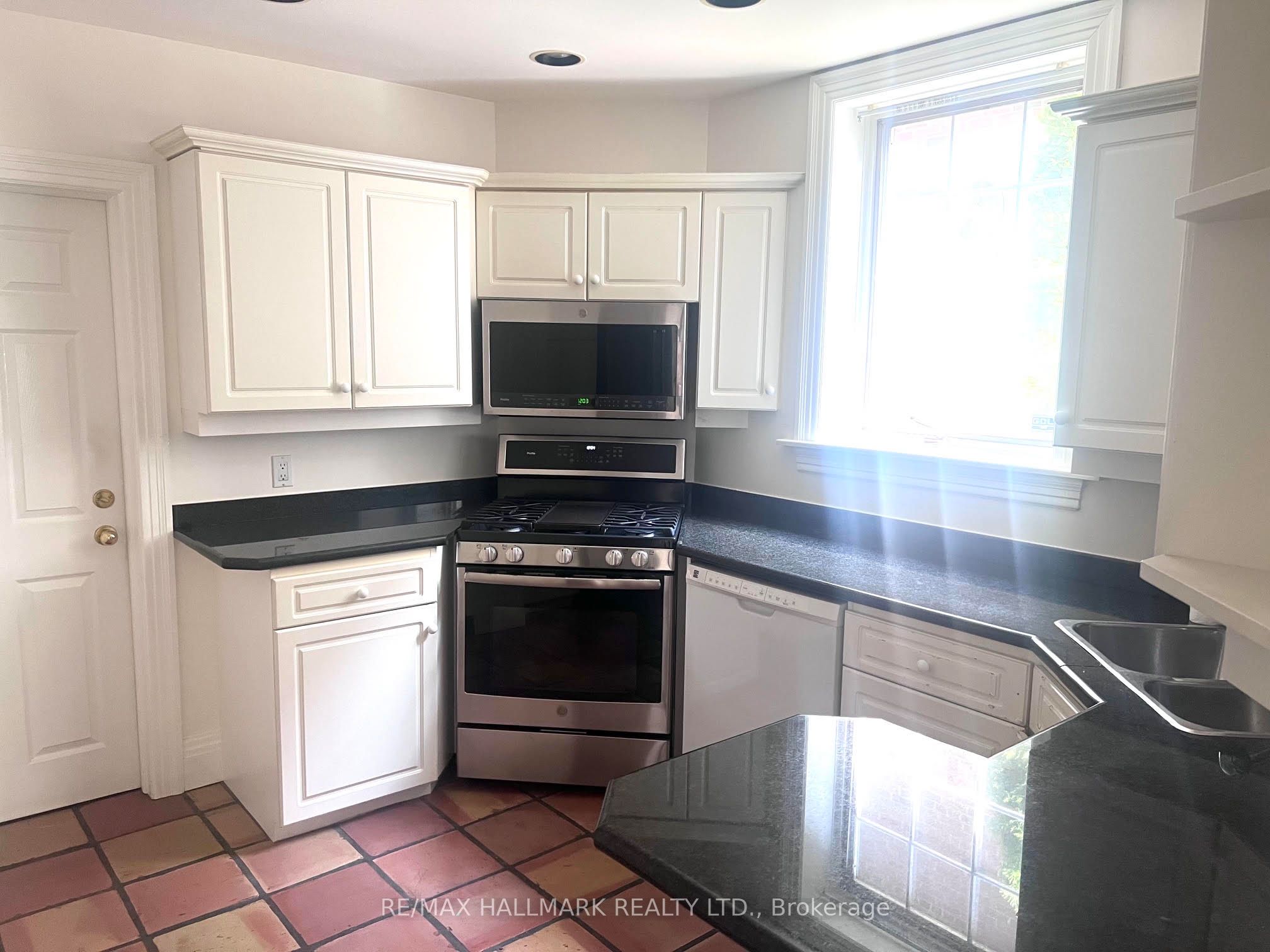 36 Whitehall Road, Toronto 4