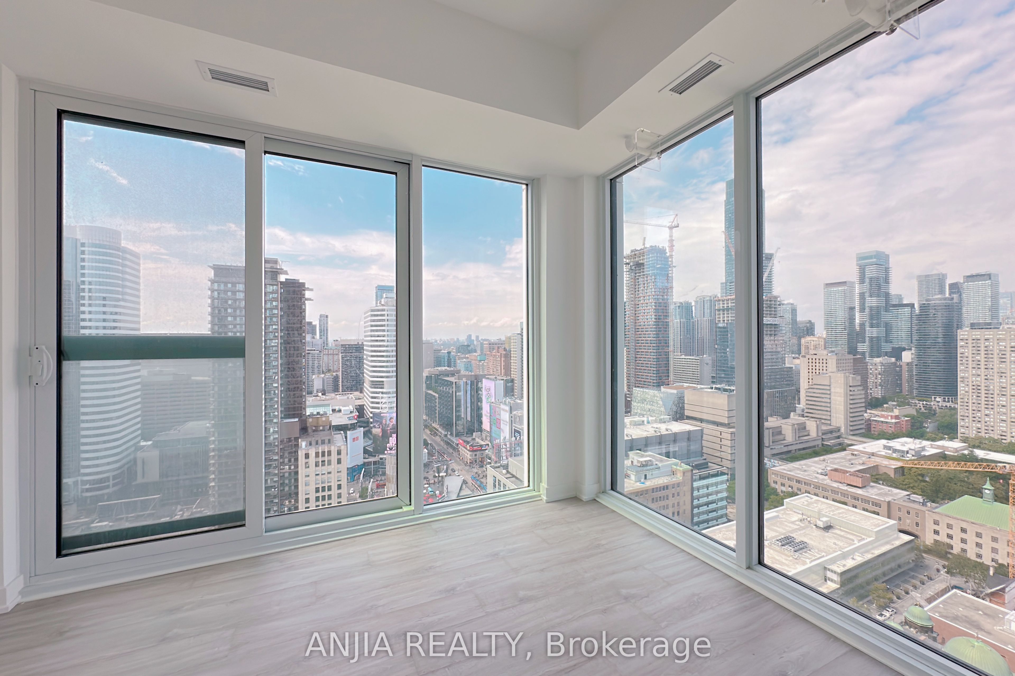 Unit 3503 - 252 Church Street, Toronto 4