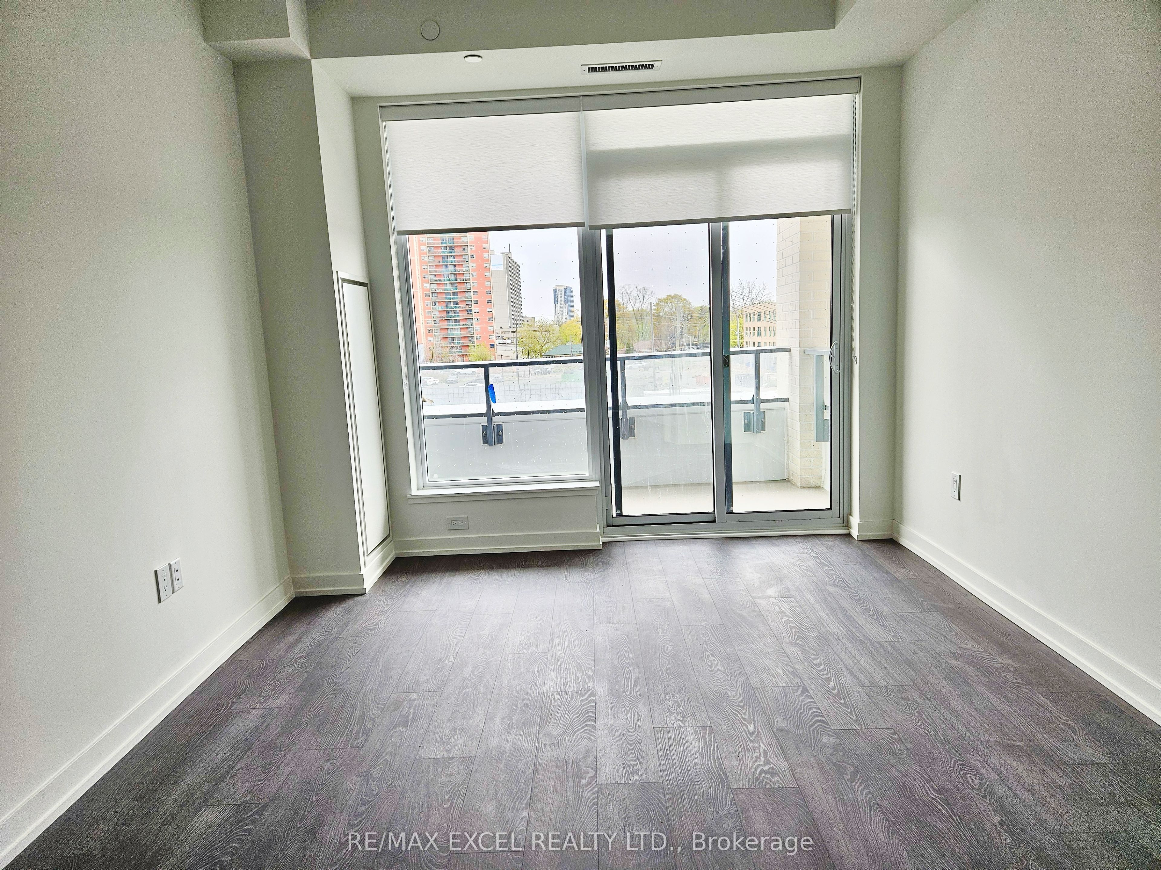 Unit N323 - 7 Golden Lion Heights, North York 5