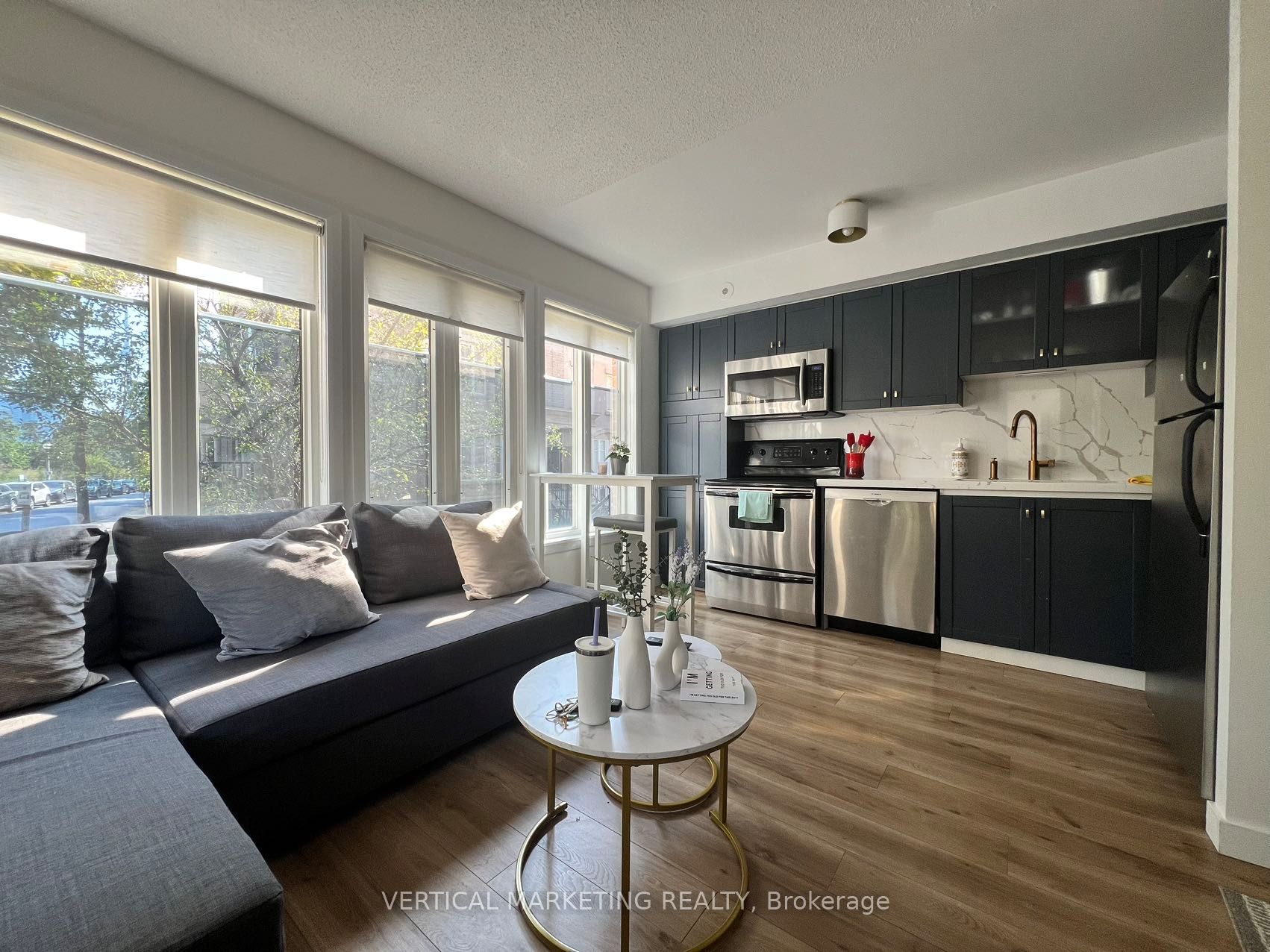 Unit 801 - 46 Western Battery Road, Toronto 2