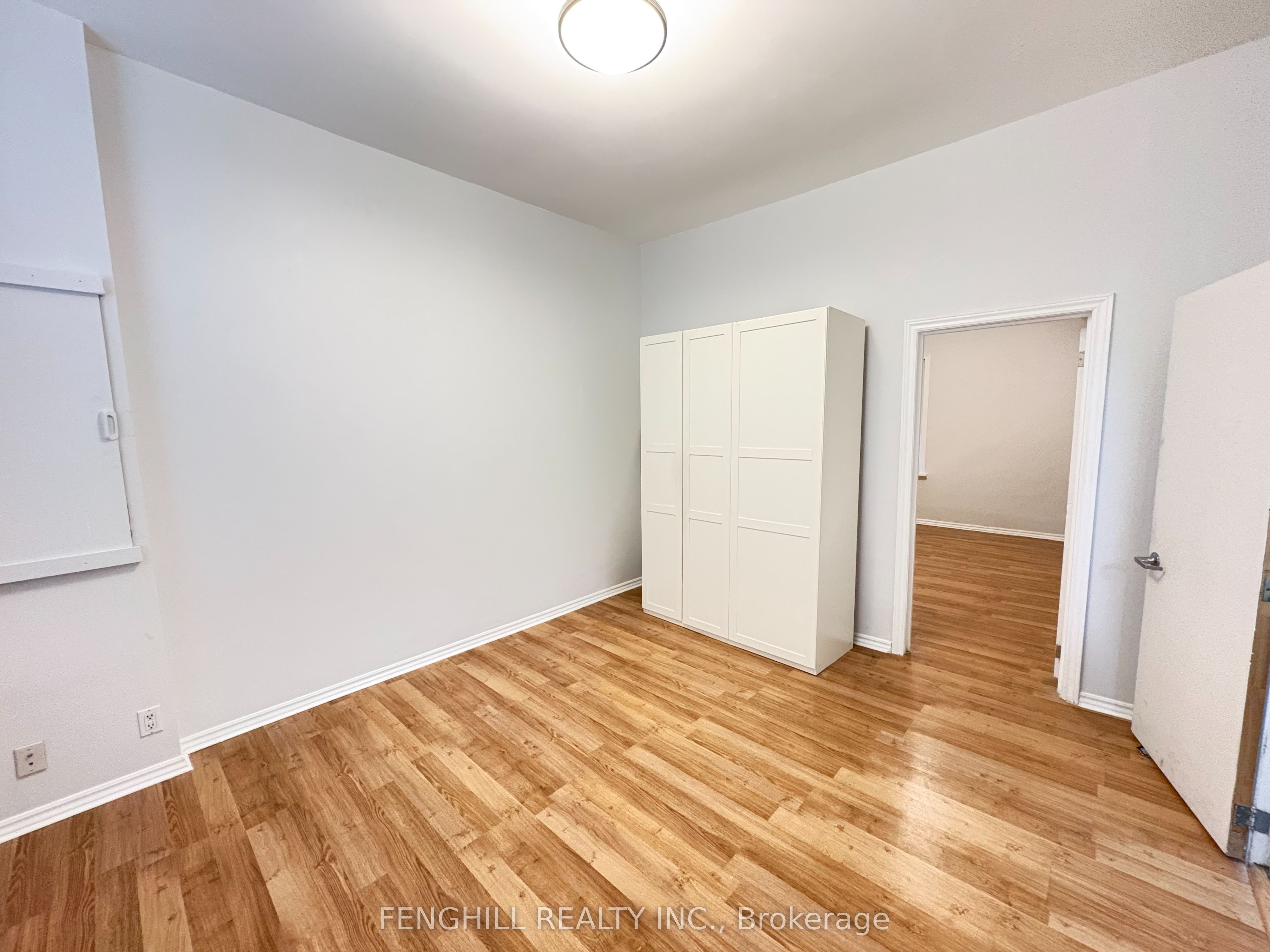 Unit Main Level - 270 Clinton Street, Toronto 2
