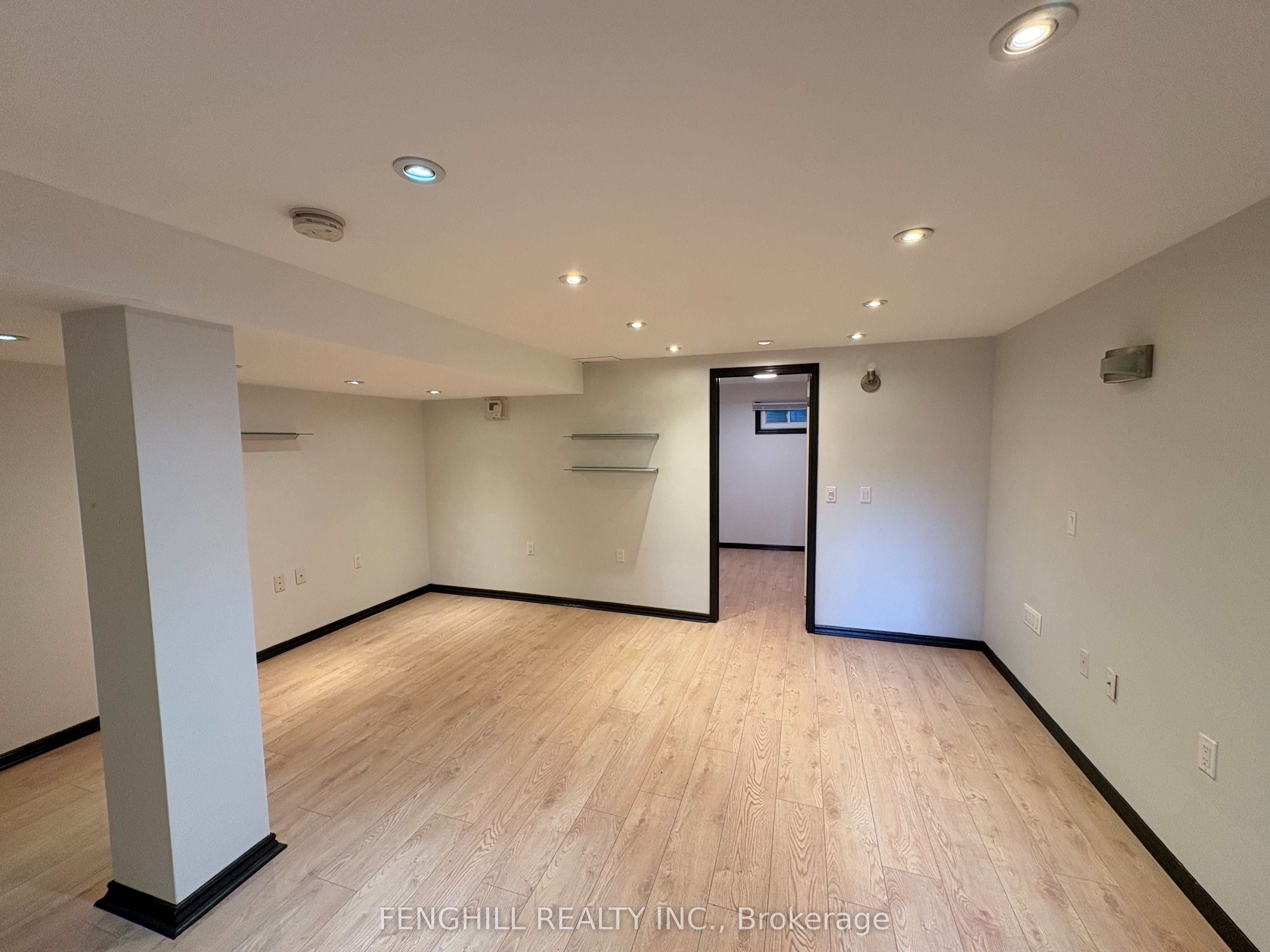 Unit BSMT - 270 Clinton Street, Toronto 3