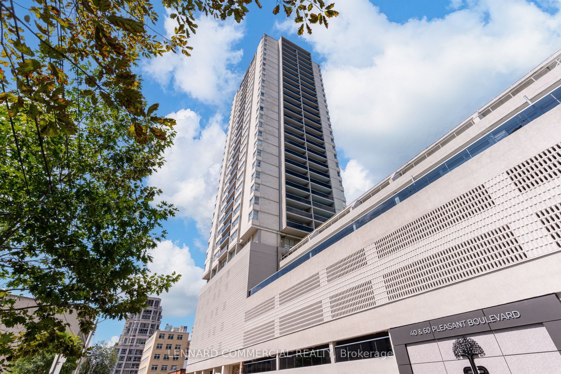 Unit 3002 - 40 Pleasant Boulevard, Toronto 3