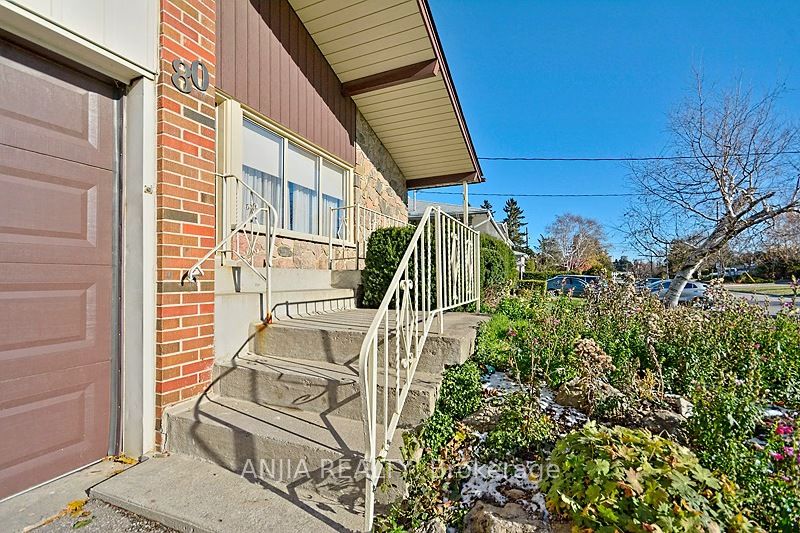 Unit Upper - 80 Alamosa Drive, North York 2