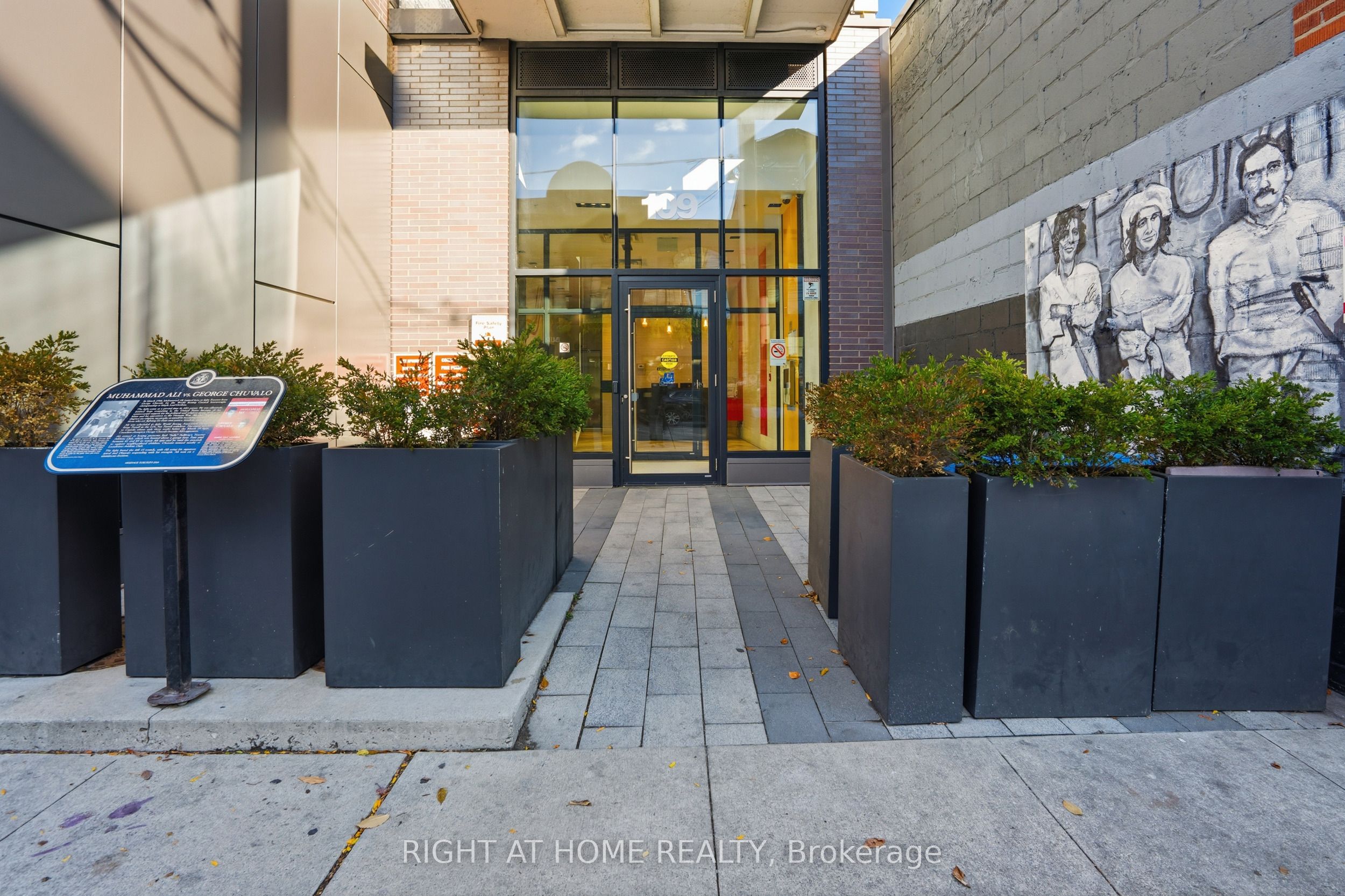 Unit 511 - 109 Ossington Avenue, Toronto 2